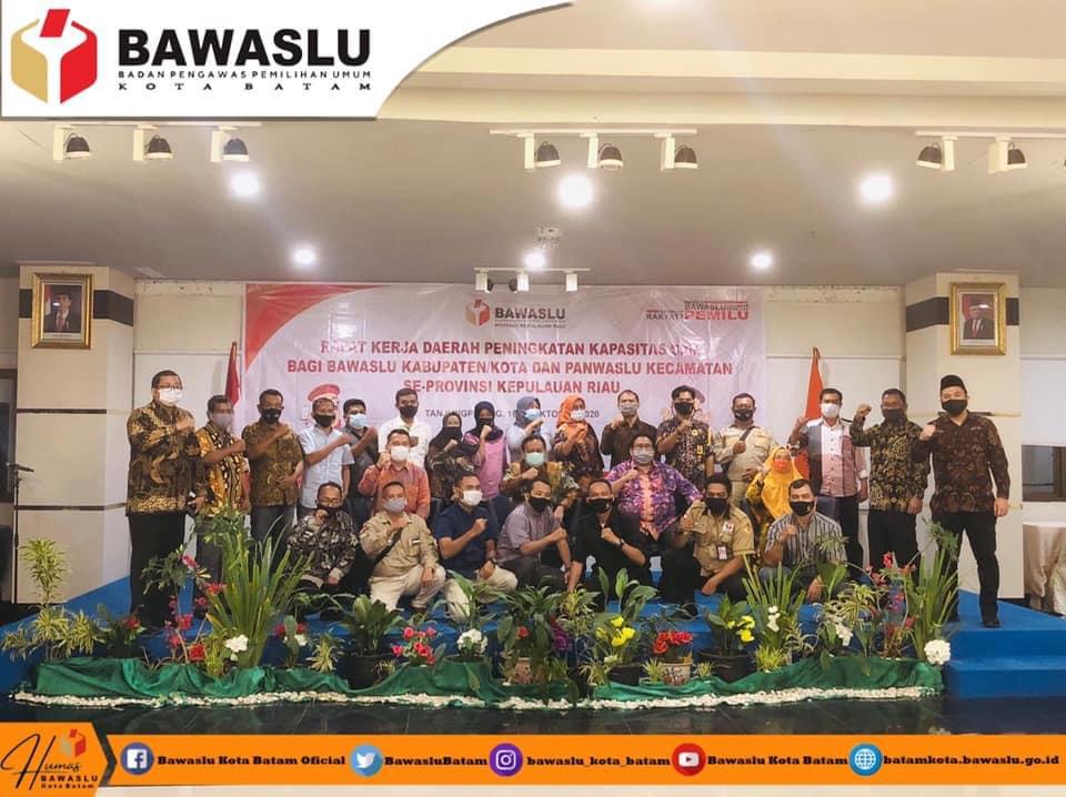 Apel Siaga Pengawas Pilkada Tahun 2020 di Provinsi Kepulauan Riau