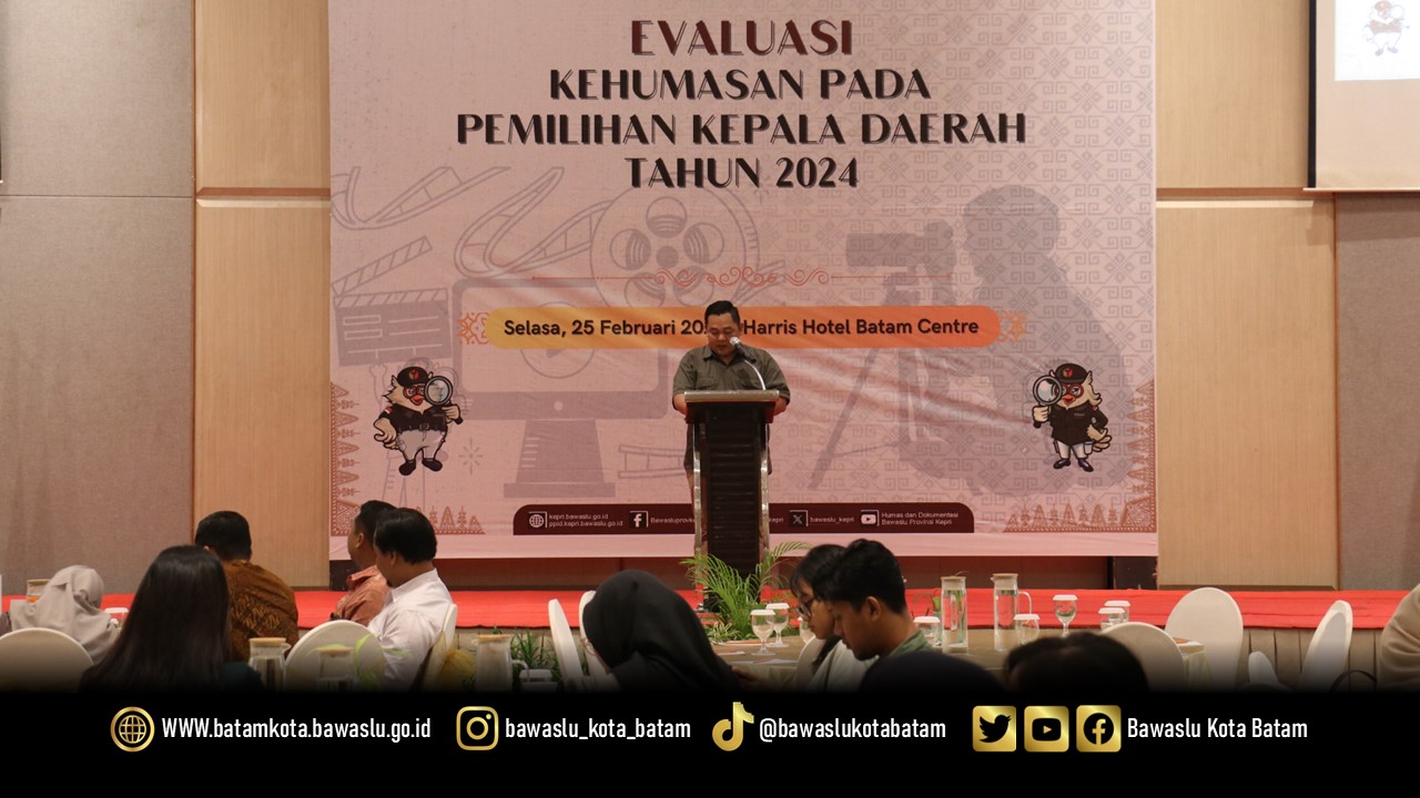 Ketua Bawaslu Kepulauan Riau Zulhadril Putra Saat Menyampaikan Sambutan