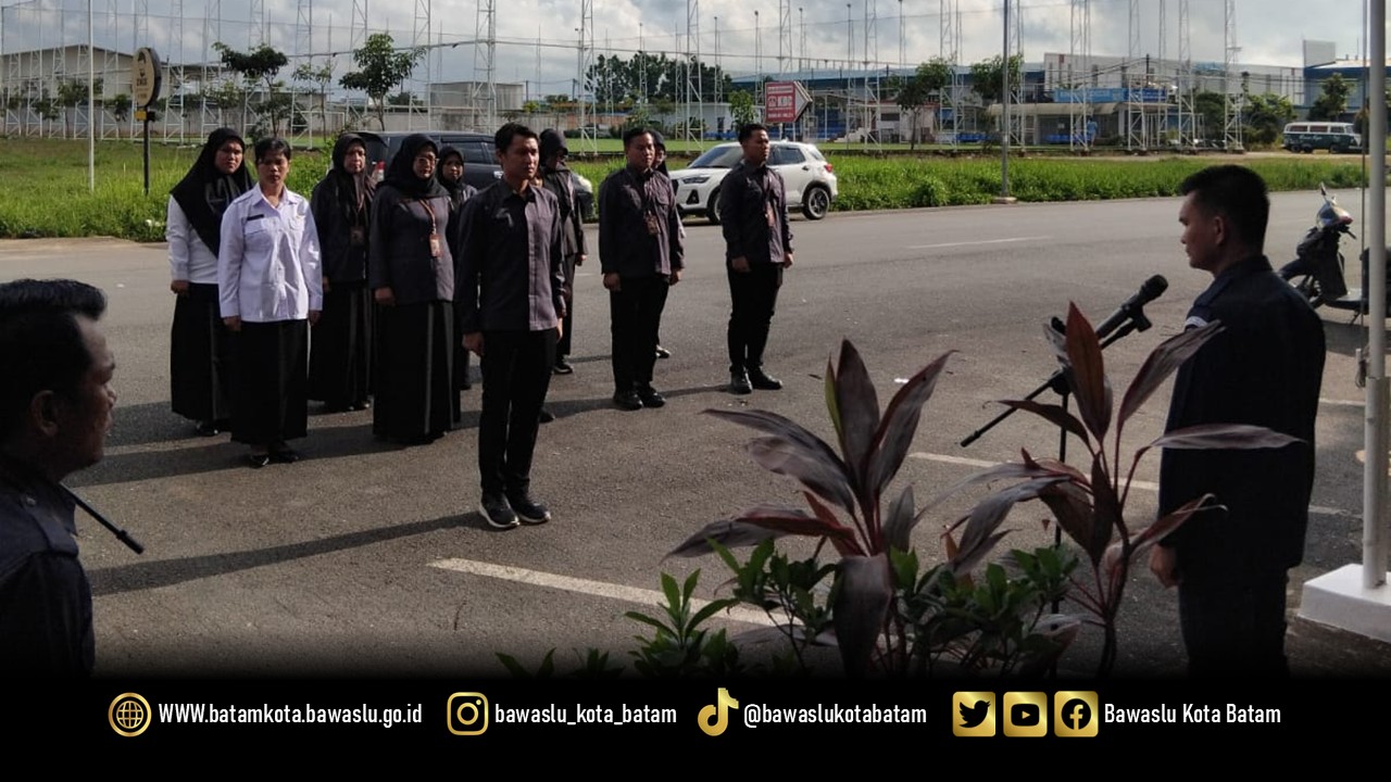 Pelaksanaan apel rutin Bawaslu Kota Batam