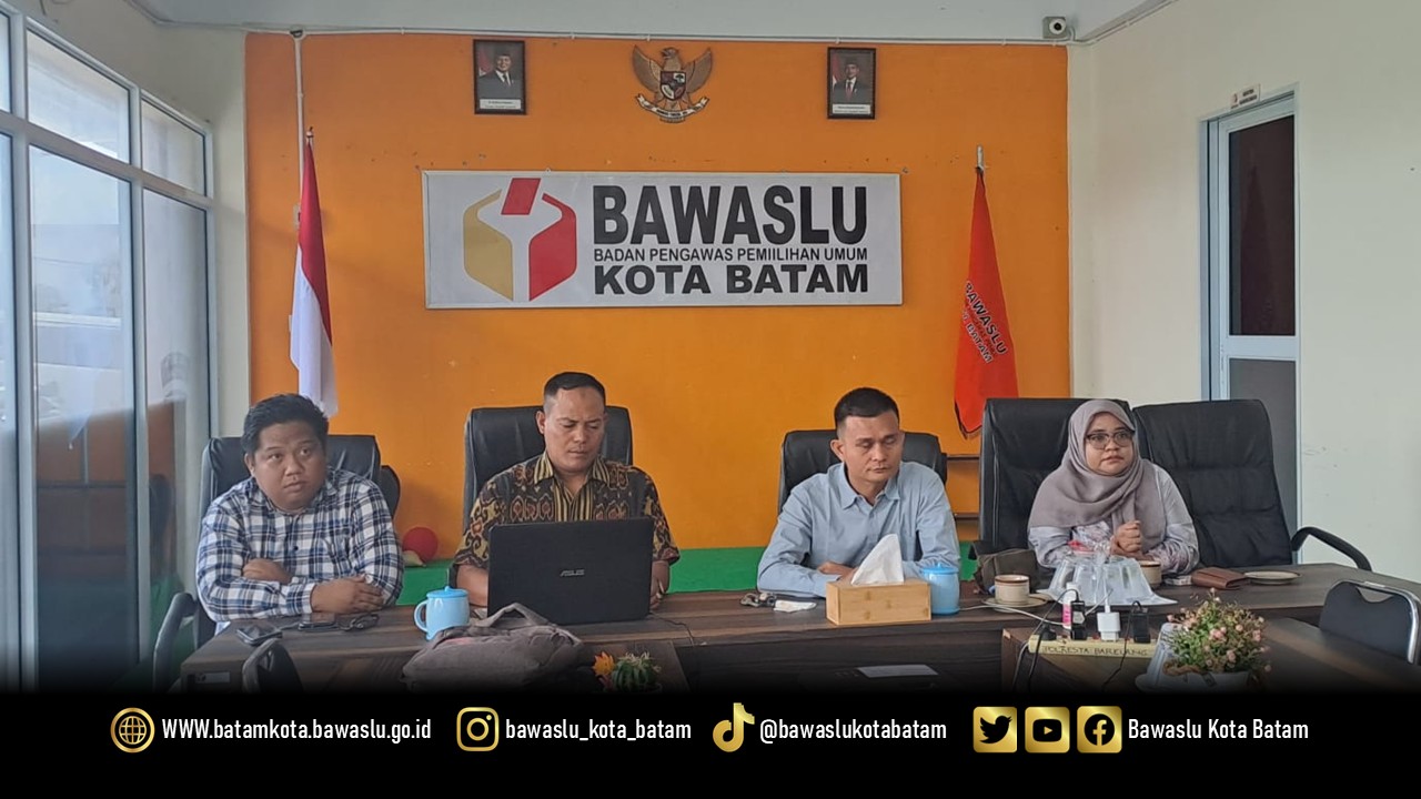 Ketua dan anggota Bawaslu Kota Batam menghadiri Pembacaan putusan DKPP melalui Zoom