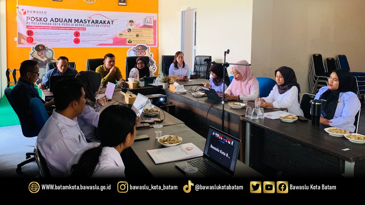 Pelaksanaan diskusi rutin Bawaslu Kota Batam