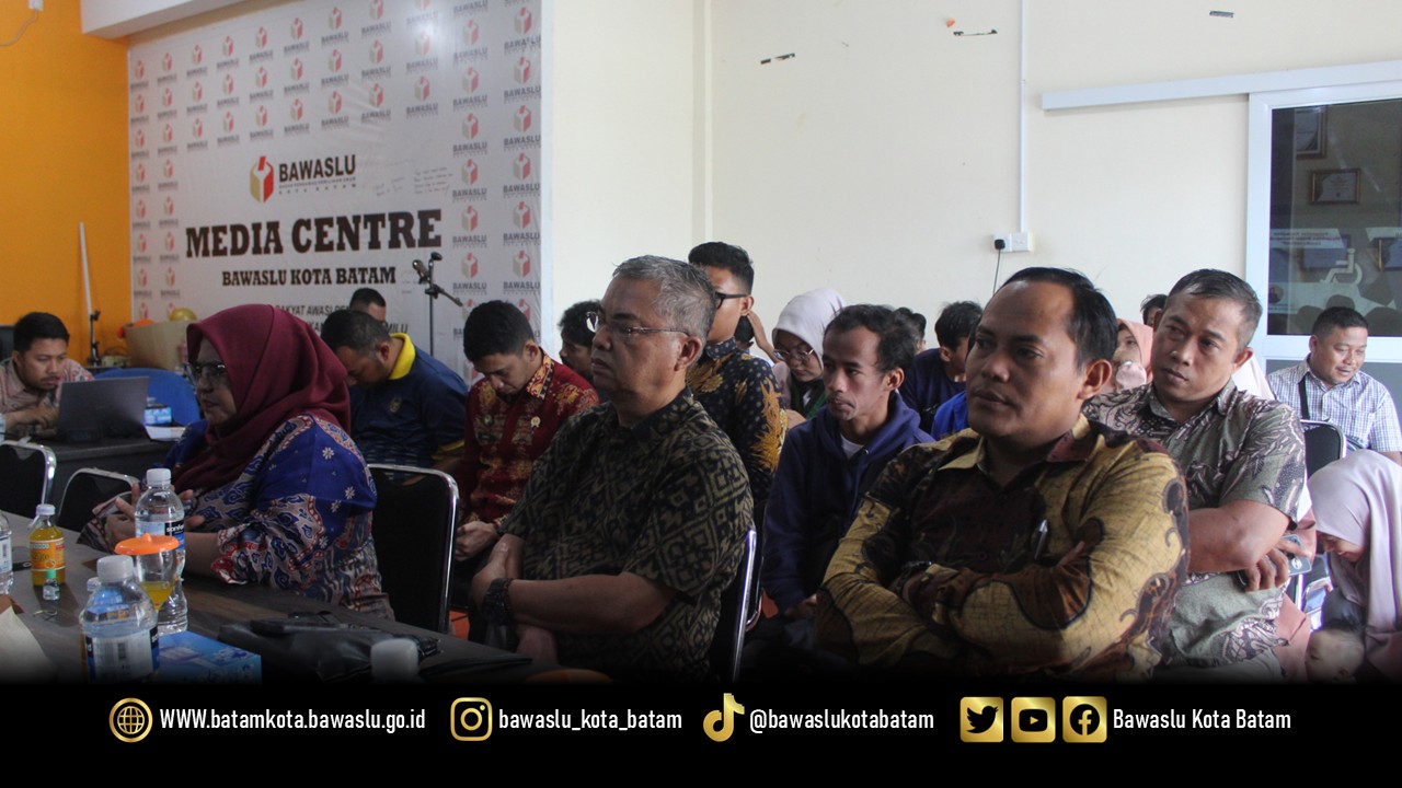 Pelaksanaan kegiatan Fasilitasi Pemahaman Kepemiluan di kantor Bawaslu Kota Batam