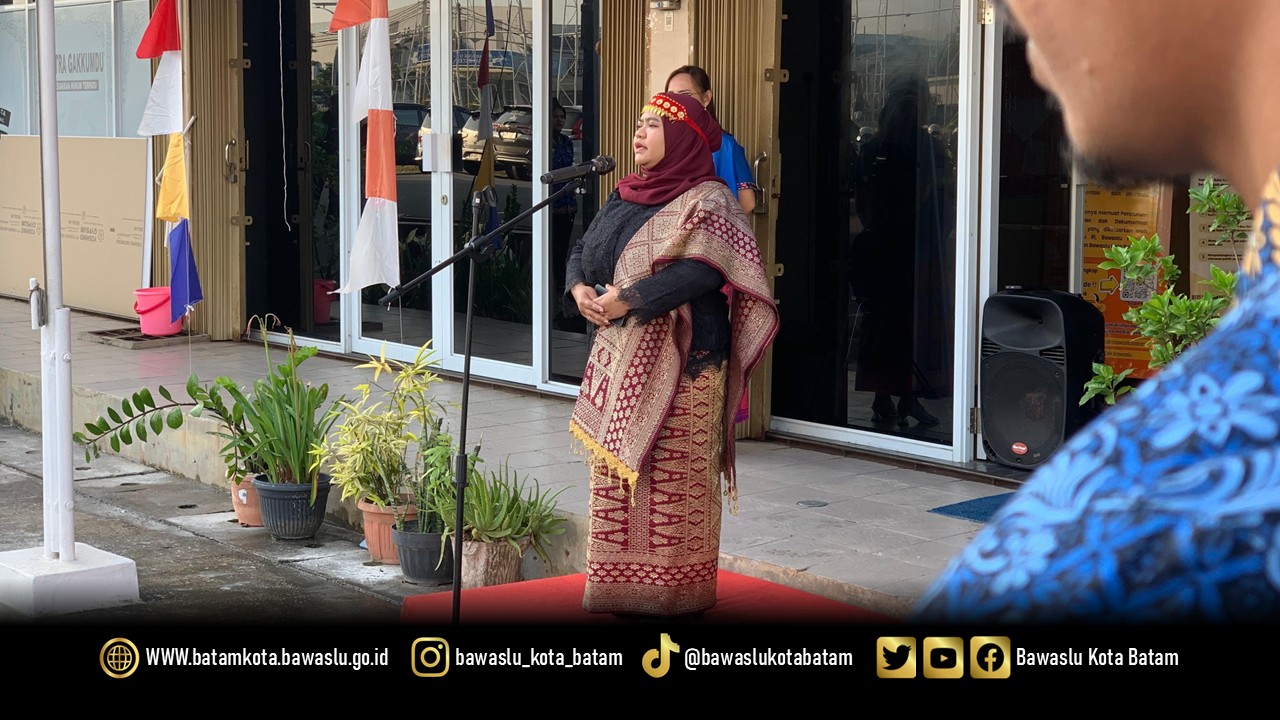 Koordinator divisi SDM, Organisasi dan Diklat Bawaslu Kota Batam, Ully Yushariyen Damanik