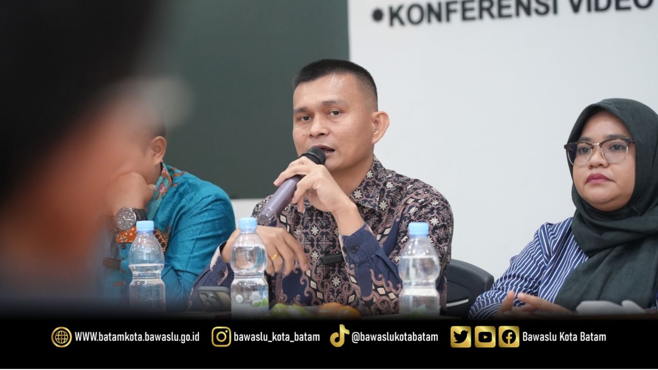 Antonius Itoloha Gaho, saat menghadiri kegiatan Silaturahmi dan Koordinasi Lanjutan terkait Pengawasan Pemutakhiran Data Partai Politik Berkelanjutan Tahun 2026 di Kantor DPD Partai NasDem Kota Batam, Jumat (16/10/2026).