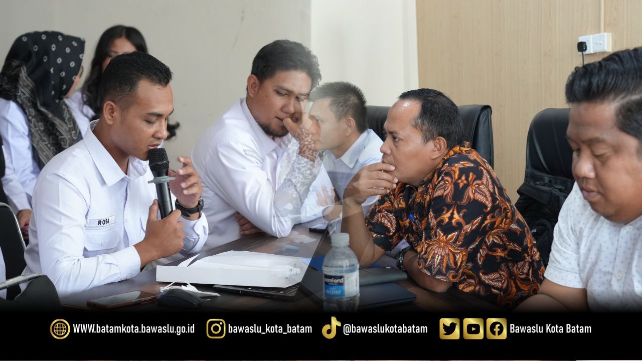Bawaslu Kota Batam menggelar Diskusi Asyik Bareng Bawaslu (Diserbu) Seri ke-13 dengan tema Pelaksanaan Mediasi Penyelesaian Sengketa Proses Pemilu, Rabu (14/10/2026).