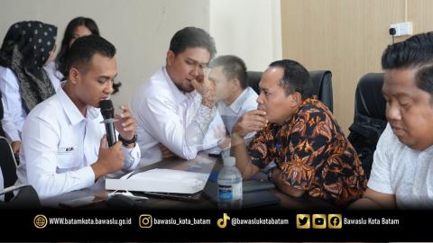 Bawaslu Kota Batam menggelar Diskusi Asyik Bareng Bawaslu (Diserbu) Seri ke-13 dengan tema Pelaksanaan Mediasi Penyelesaian Sengketa Proses Pemilu, Rabu (14/10/2026).