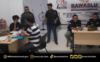 Pendaftaran Pengawas TPS pada hari terakhir di Panwaslu Kecamatan Batu AJi