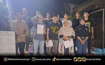 Diskusi dan Deklarasi Bersama "Jurnalis Bukan Juru Kampanye"  Aliansi Jurnalis Independen (AJI) Batam