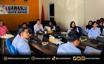 Pelaksanaan Diskusi mingguan "Diserbu" Bawaslu Kota Batam