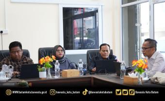 Bawaslu Kota Batam mengikuti kegiatan Literasi Pojok Pengawasan Vol. 9 yang diselenggarakan oleh Bawaslu Provinsi Jawa Tengah secara daring, dengan tema “Kerawanan dan Strategi Pengawasan di Daerah Kepulauan”, Senin (2/2/2026).