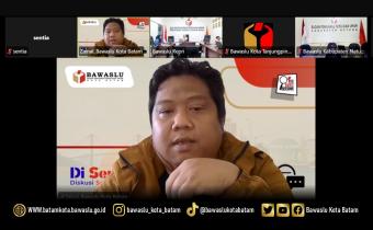 Koordinator Divisi Pencegahan, Partisipasi Masyarakat, dan Hubungan Masyarakat Bawaslu Kota Batam, Zainal Abidin, mengikuti Rapat Koordinasi Divisi P2H dalam rangka Evaluasi Pemutakhiran Data Pemilih Berkelanjutan (PDPB) Triwulan I Tahun 2026 yang diselenggarakan oleh Bawaslu Provinsi Kepulauan Riau secara daring melalui Zoom Meeting, Kamis (12/3/2026).