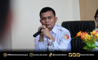Ketua Bawaslu Kota Batam, Antonius Itoloha Gaho, membuka kegiatan Koordinasi Penanganan Pelanggaran dengan tema Netralitas ASN bagi Penyelenggara Pemilu di Kantor Bawaslu Kota Batam, Rabu (6/5/2026). Kegiatan ini menghadirkan narasumber dari Bawaslu Provinsi Kepulauan Riau dan diikuti jajaran sekretariat serta Komunitas Pengawas Partisipatif.
