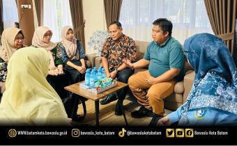 Audiensi Bawaslu Kota Batam dengan SMA Negeri 3 Batam dalam rangka memperkuat sinergi dan koordinasi terkait pendidikan demokrasi serta pengawasan partisipatif bagi pemilih pemula, Senin (15/06/2026).