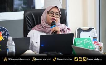 Koordinator Divisi SDM, Organisasi, dan Diklat Bawaslu Kota Batam, Ully Yushariyen Damanik, menutup kegiatan Fasilitasi Pengelolaan Layanan Hukum: Penguatan Kapasitas Bantuan Hukum Bagi Pengawas Pemilu dengan menegaskan pentingnya perlindungan dan advokasi hukum bagi pengawas pemilu maupun masyarakat yang terlibat dalam pengawasan partisipatif.
